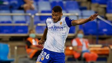 Luis Su&aacute;rez durante un partido con Real Zaragoza.