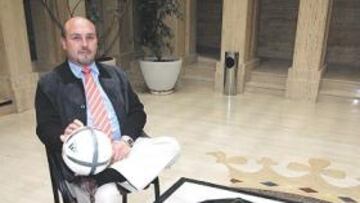 <b>CONFIADO. </b>Ángel Contreras se muestra confiado en su reelección como presidente del Albacete.