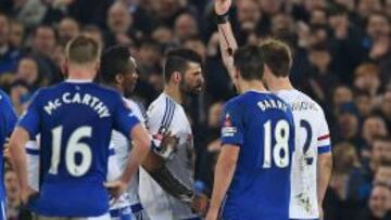 Diego Costa pide perdón y Barry le exculpa del mordisco