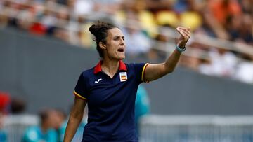 Paris 2024 Olympics - Football - Women's Group C - Spain vs Japan - La Beaujoire Stadium, Nantes, France - July 25, 2024. Spain coach Montse Tome reacts. REUTERS/Stephane Mahe