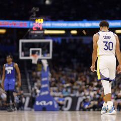 El campeón abandona a Curry