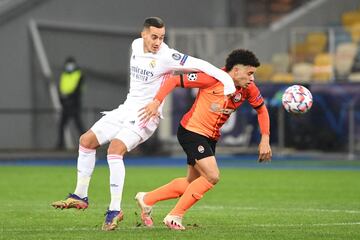 Taison y Lucas Vázquez.