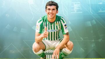 GRAFAND4048. SEVILLA, 08/01/2020.- El medio Carles Aleñá, durante su presentación hoy miércoles como nuevo jugador del Betis, al que llega cedido por el Barcelona hasta la conclusión de la temporada, ha destacado que esp