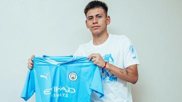 Oficial: Echeverri ficha por el City