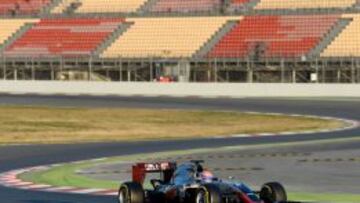 Gosjean con su Haas en acción en Montmeló.