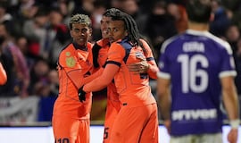 Un Barça a pie de obra