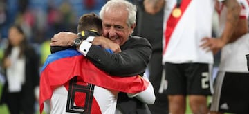 D'Onofrio con Quintero en la celebración de la Libertadores 2018