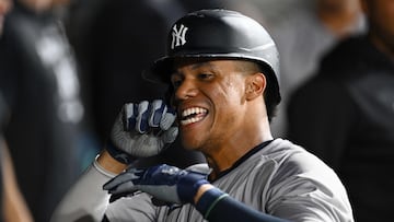 CHICAGO, ILLINOIS - AUGUST 13: Juan Soto #22 of the New York Yankees celebrates his solo home run in the seventh inning against the Chicago White Sox at Guaranteed Rate Field on August 13, 2024 in Chicago, Illinois. Quinn Harris/Getty Images/AFP (Photo by Quinn Harris / GETTY IMAGES NORTH AMERICA / Getty Images via AFP)