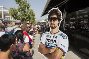 Aficionados esperando a Peter Sagan.