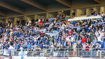 Afición del Xerez CD en el Municipal de Chapín.
