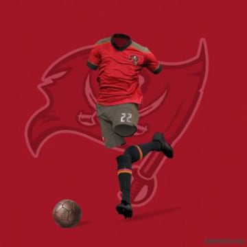 ¿Te imaginas cómo lucirían las camisetas de los 32 equipos de la NFL si fueran de fútbol? Esta sería la playera de los Bucaneros de Tampa Bay.