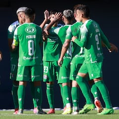 Es el mejor ’10′ de Chile y aconseja así a un compañero: “Si le toca ir a Colo Colo o la U...”