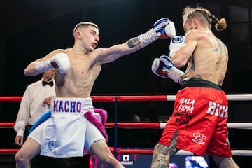 Bruno Macho en su combate en Madrid con Stefan Nicolae.