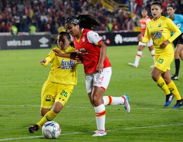 Las Leonas golearon ante 10.000 aficionados que llegaron a El Campín.