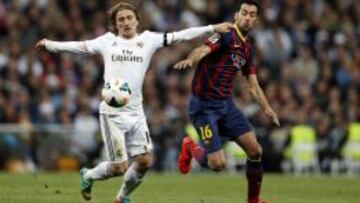 Modric y Busquets, en un Clásico.