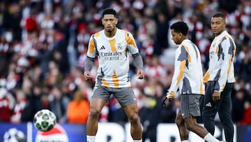 Aficionados del Arsenal reciben al Madrid con gritos de “Messi, Messi”