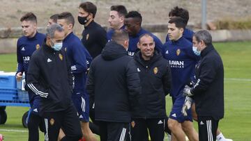 Iván Martínez, junto a su cuerpo técnico.