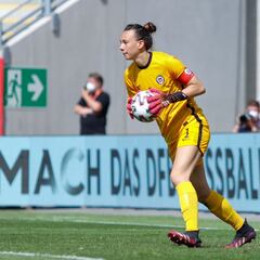 Oficial: Christiane Endler se va del PSG