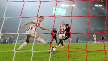 Soccer Football - DFB Cup - Second Round - FC Cologne v Bayern Munich - RheinEnergieStadion, Cologne, Germany - October 29, 2025 Bayern Munich's Luis Diaz scores their first goal REUTERS/Thilo Schmuelgen DFB REGULATIONS PROHIBIT ANY USE OF PHOTOGRAPHS AS IMAGE SEQUENCES AND/OR QUASI-VIDEO.