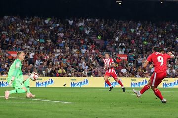 1-2. Portu y Ter Stegen en la jugada del segundo gol de Stuani.