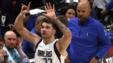 DALLAS, TX - MAY 6: Luka Doncic #77 of the Dallas Mavericks celebrates the teams 103-94 win over the Phoenix Suns late in the second half of Game Three of the 2022 NBA Playoffs Western Conference Semifinals at American Airlines Center on May 6, 2022 in Dallas, Texas. NOTE TO USER: User expressly acknowledges and agrees that, by downloading and or using this photograph, User is consenting to the terms and conditions of the Getty Images License Agreement.   Ron Jenkins/Getty Images/AFP
== FOR NEWSPAPERS, INTERNET, TELCOS & TELEVISION USE ONLY ==