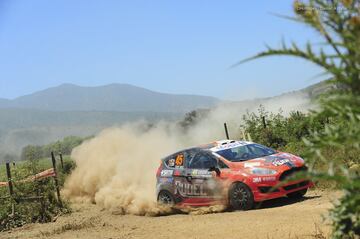 Joaquín Ruiz de Loyzaga y Felipe Saieg del Rudel Racing en el RallyMobil Valparaíso 2017