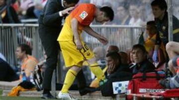 Messi, cuando se marcha lesionado.