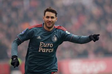 AMSTERDAM, NETHERLANDS - MARCH 19: Santiago Gimenez of Feyenoord celebrates 0-1  during the Dutch Eredivisie  match between Ajax v Feyenoord at the Johan Cruijff Arena on March 19, 2023 in Amsterdam Netherlands (Photo by Pim Waslander/Soccrates Images/Getty Images)