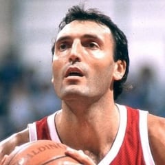 El Armani Milán retirará la camiseta de Dino Meneghin