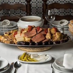 La taberna castiza de Madrid donde se come ‘el mejor cocido del Mundo’ desde hace más de 80 años y sigue fiel a su receta