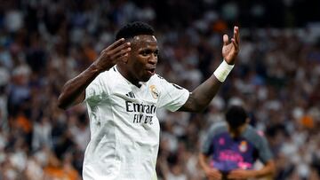 Soccer Football - LaLiga - Real Madrid v Espanyol - Santiago Bernabeu, Madrid, Spain - September 21, 2024 Real Madrid's Vinicius Junior celebrates scoring their third goal REUTERS/Juan Medina