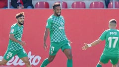 Diego Sousa, del Almeria, celebra uno de sus tantos.