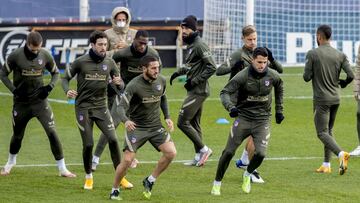 Saponjic, Vrsaljko, Kondogbia, Carrasco, Koke, Llorente, Vitolo y Lodi, en el entrenamiento del Atl&eacute;tico.