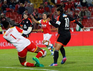 Partidazo en El Campín entre Santa Fe y América de Cali, por las semifinales del fútbol femenino.