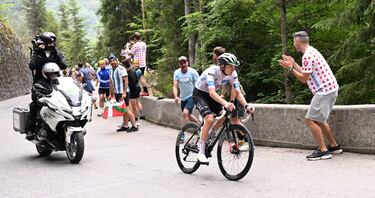 Pogacar se escapó de Vingegaard para acabar venciendo en la etapa.