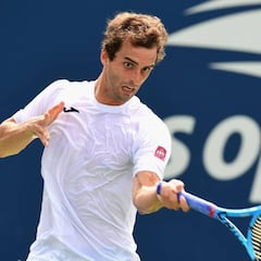 Ramos y Bautista se despiden y Verdasco y Carballés avanzan