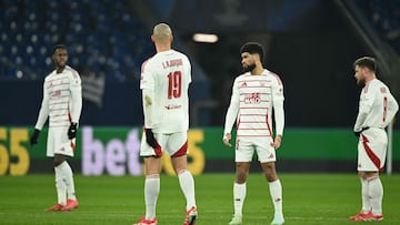 Los jugadores del Brest se disponen a empezar su partido ante el Shakhtar.