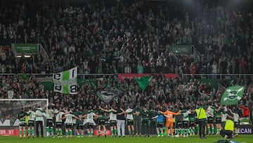 Celebración del Racing contra el Villarreal.