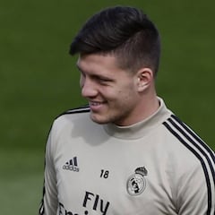 Berbatov, de Jovic: "Cuando eres joven piensas muchas tonterías"