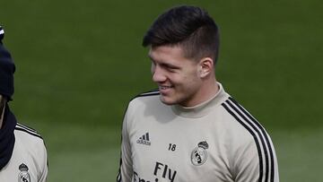 Berbatov, de Jovic: "Cuando eres joven piensas muchas tonterías"