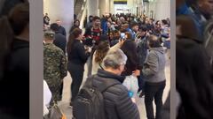 El caótico regreso de Arturo Vidal a Chile: ¡hubo hasta militares!