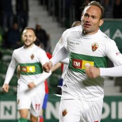 Elche: Nino iguala a Pierita como máximo goleador histórico