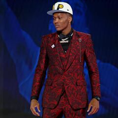 El 6 del draft a LeBron: “Va a tener que demostrarme que es mejor que yo”