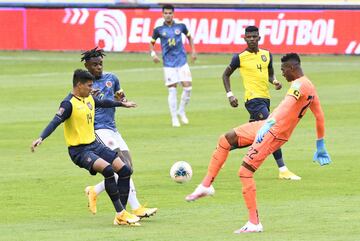 Partido de la Selección Colombia ante Ecuador en Quito.