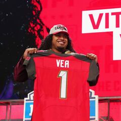 Bucs investigan amenazas de muerte en contra por su Draft