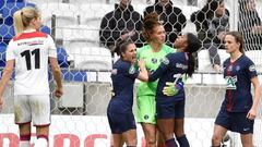 Christiane Endler atajó penal, pero el PSG quedó eliminado