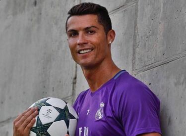 Cristiano Ronaldo is now a fully fledged No. 9