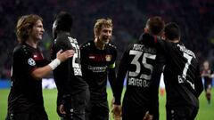 Bayer Leverkusen: el peligro es de Chicharito y Çalhanoglu