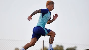 El defensa danés del Atlético de Madrid Daniel Wass, durante el entrenamiento del Atlético de Madrid este martes en la localidad segoviana de Los Ángeles de San Rafael, donde se encuentra concentrado desde el lunes para llevar a cabo su preparación de pretemporada en la localidad segoviana.