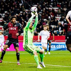 Schmeichel salva al Niza